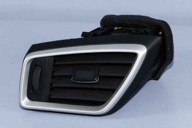 Dashbord friskluftdyse venstre til Nissan X-Trail, 2014-2022 (T32) (T32) 