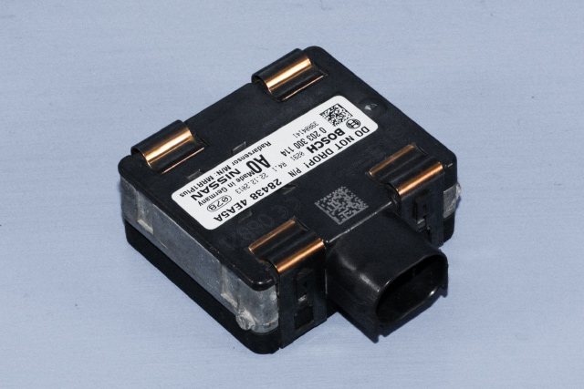 Sensor radar til Nissan Qashqai 2014-2021 (Type II) (BOSCH|0 203 300 114|28438-4EA5A|)