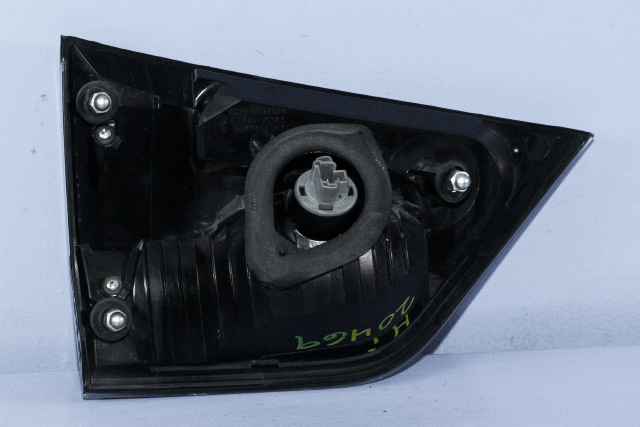 Baklykt høyre indre til Mitsubishi Outlander 2007-2010 (Type II, Fase 1)  