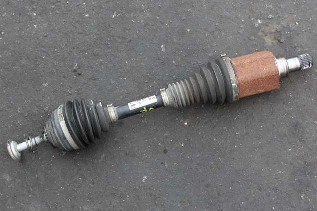 Drivaksel venstre foran, diesel/manuell til BMW X1, 2009-2015 (E84) (E84) (BMW|7 591 681)