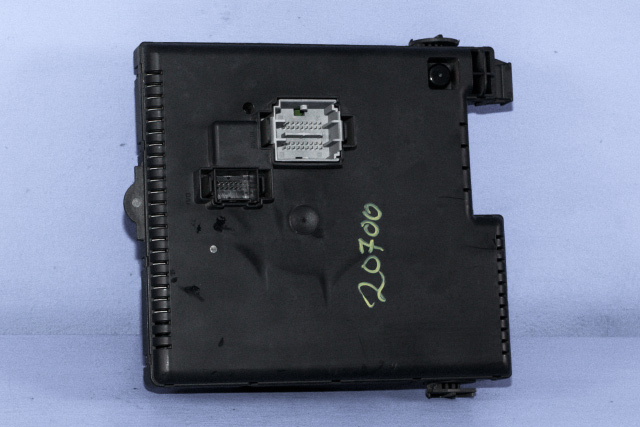 Sikringsboks bagasjerom til Volvo XC90 2002-2006 (Type I, Fase 1)  (VOLVO|8676391|)