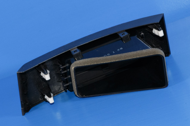 Dashbord friskluftdyse til Mitsubishi Outlander 2007-2010 (Type II, Fase 1)  