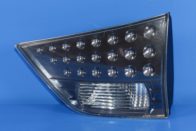 Baklykt høyre indre til Mitsubishi Outlander, 2007-2010 (Type II, Fase 1)  