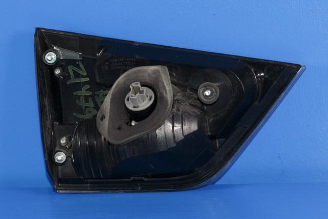 Baklykt høyre indre til Mitsubishi Outlander 2007-2010 (Type II, Fase 1)  