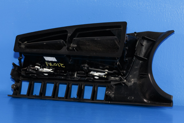 Dashbord friskluftdyse midtkonsoll til Peugeot 3008 2009-2016 (Type I)