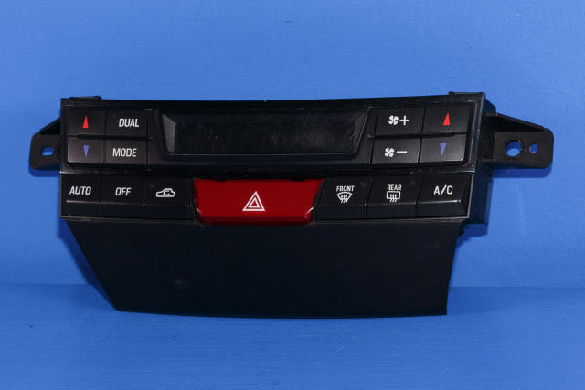 Varmeapparat betjening til Subaru Outback, 2009-2014 (Type IV)  (SUBARU|72311-AJ070)