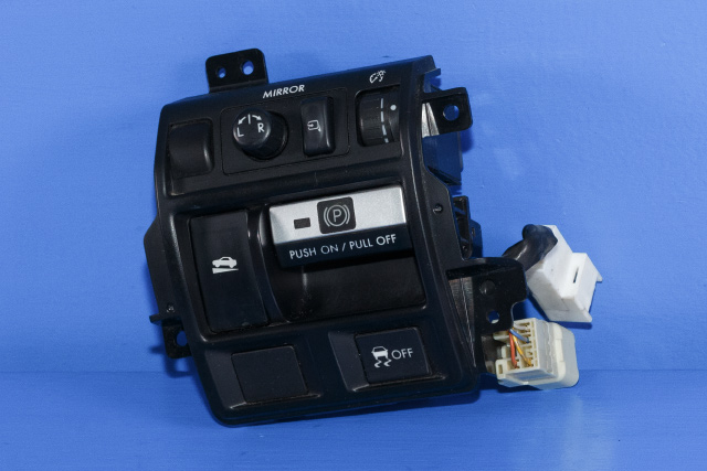 Bryter elektrisk håndbrekk/parkbrems til Subaru Outback, 2009-2014 (Type IV)  (SUBARU|83061-AJ000)