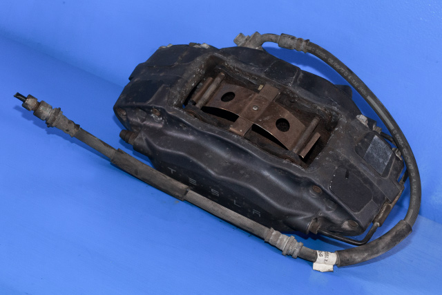 Bremsecaliper venstre foran til Tesla Model S, 2016-2021 (Fase 2)  