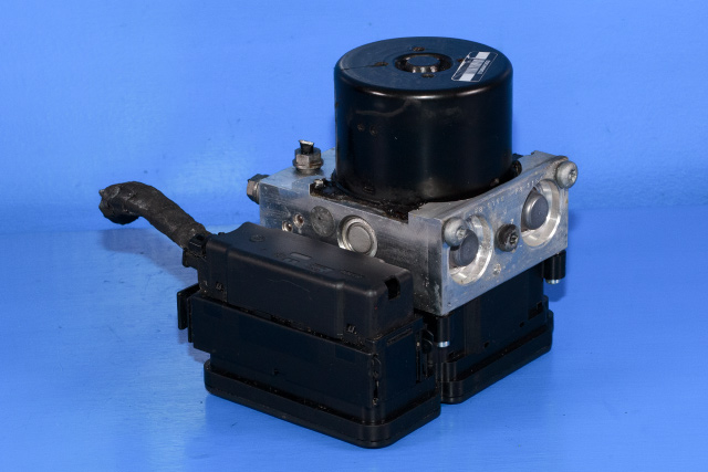 ABS sentral til Audi A3 2009-2012 (Type II, Fase 2)  (VAG|1K0 614 517 CP|1K0 907 379 BE|)