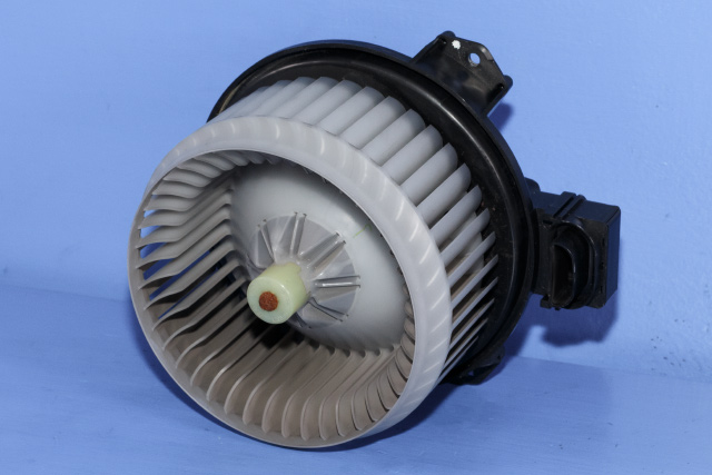 Varmeapparat motor til Suzuki Swift 2005-2010 (DENSO|272700-0311|)