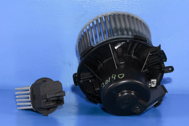 Varmeapparat motor til VW Crafter 2006-2011 (Type I, Fase 1) (HELLA|8EW 351 034-071|)