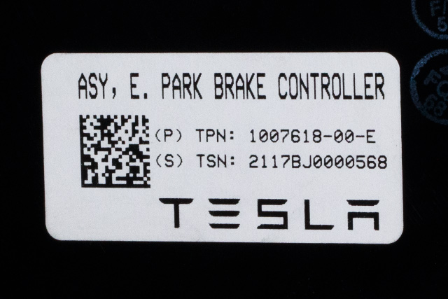 Styreenhet elektrisk parkbrems (EPB - Electric Parking Brake) til Tesla Model S 2016-2021 (Fase 2)  (TESLA|1007618-00-E|)