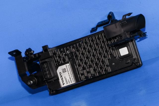 Parkeringskamera foran til Volvo V90 / V90 CC / S90 2016-->>  (VOLVO|32243277|)
