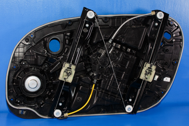Ruteheis venstre foran til Volvo V90 / V90 CC / S90 2016-->>  (VOLVO|31674755|)
