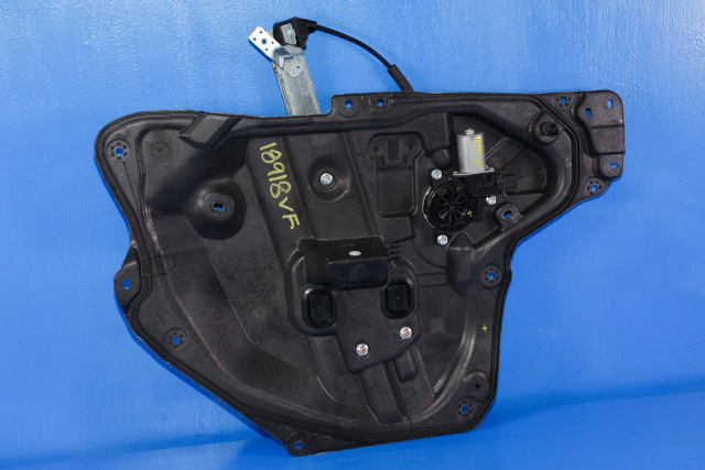 Ruteheis venstre foran til Mazda 3 2013-2016 (Type III, Fase 1)