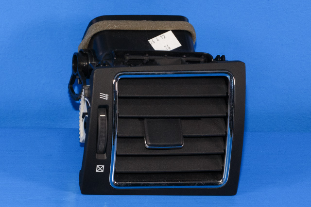 Dashbord friskluftdyse venstre til Toyota Avensis, 2009-2015 (Type III, Fase 1)