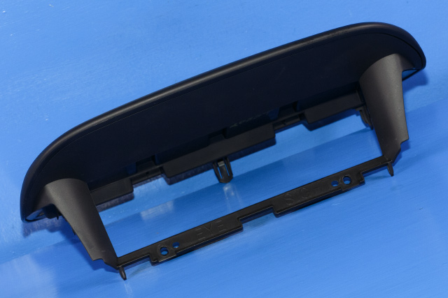 Dashbord diverse til Subaru Forester 2013-2019 (Type IV) (SUBARU|66067-FJ230|)