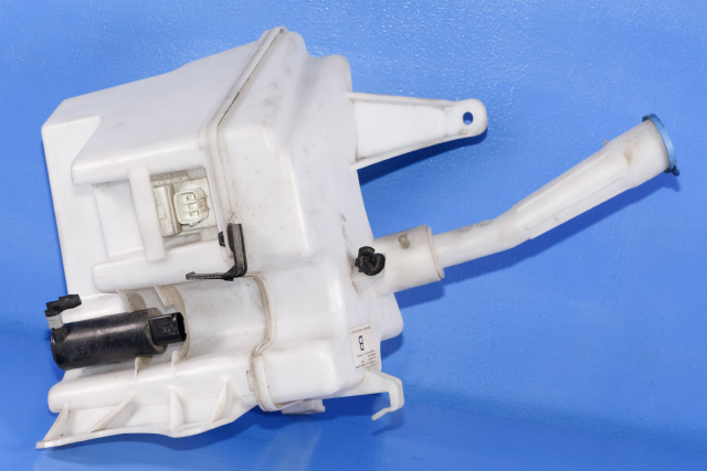 Spylertank foran til Toyota Avensis 2009-2015 (Type III, Fase 1)  (TOYOTA|85350-05090|)