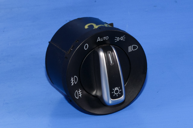 Bryter lys til VW Touran, 2010-2015 (Type I, Fase 3)  (VAG|3C8 941 431 A)