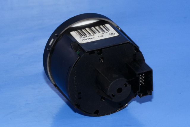 Bryter lys til VW Touran 2010-2015 (Type I, Fase 3)  (VAG|3C8 941 431 A|)