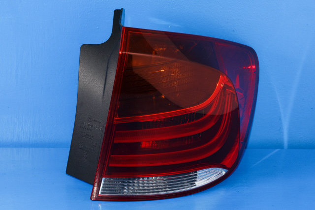 Baklykt høyre ytre til BMW X1 2009-2015 (E84) (E84) (BMW|63.21-2 990 110|)