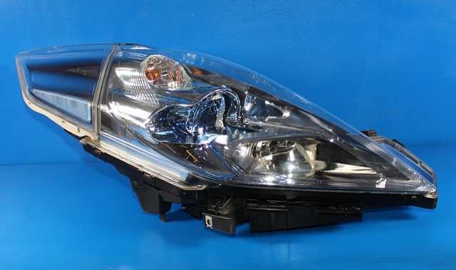 Frontlykt høyre halogen til Nissan Leaf, 2011-2017 (Type I)
