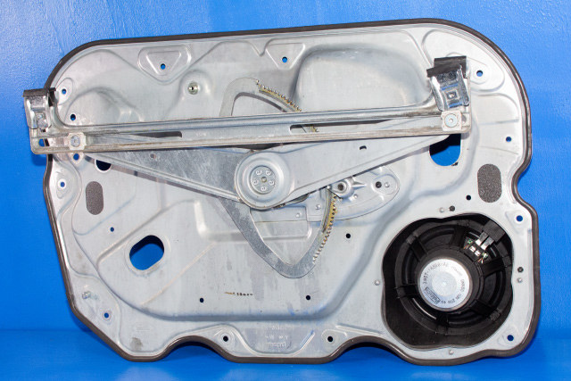 Ruteheis høyre foran til Ford Kuga 2008-2012 (Type I)  (FORD|7M5T-14B533-CE|)