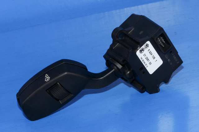 Bryter visker til BMW 5-Serie 2003-2010 (E60/E61) (E60/E61) (LUK|01 2061 00|6 924 106|)