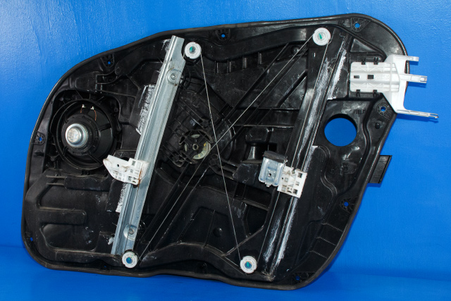 Ruteheis venstre foran til Hyundai i40 2012-2017  (HYUNDAI|82450-3Z010|)