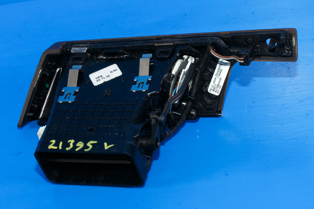 Dashbord friskluftdyse venstre til Mercedes E-Klasse 2009-2013 (Fase 1) (W212) (W212) (MERCEDES|A 212 680 02 93|)