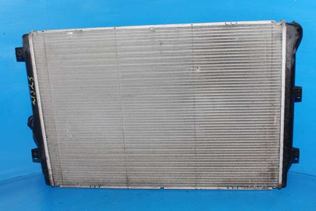 Radiator (automat gir) til VW Passat 2011-2015 (B7) (B7) (VAG|3C0 121 253 AR|)