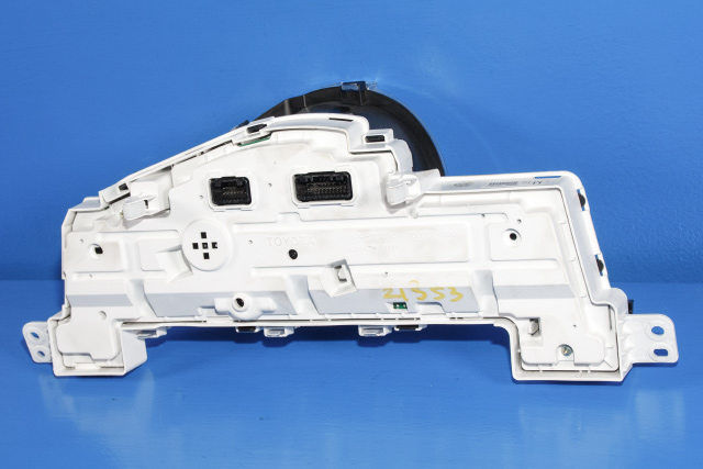Instrumentpanel til Toyota iQ 2009-2014  (TOYOTA|83800-74111|)