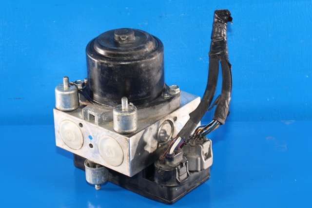 ABS sentral til Toyota Hiace 2007-2012 (Fase 3) (TOYOTA|44510-26030|)