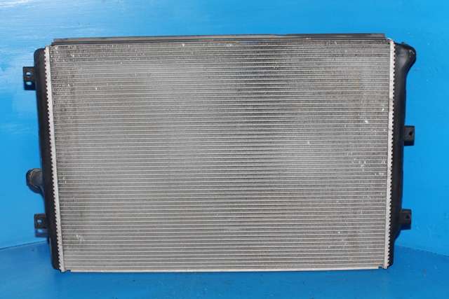 Radiator (manuell gir) til Audi A3 2009-2012 (Type II, Fase 2)  (VAG|1K0 121 251 AB|)