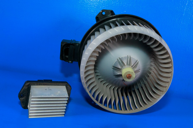 Varmeapparat motor til Jaguar XF, 2008-2015 (X250) (X250) (DENSO|272700-5391)