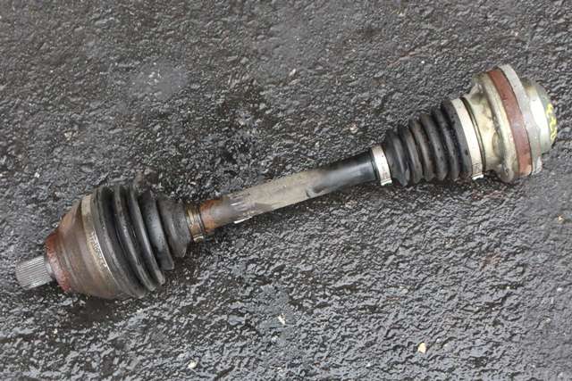 Drivaksel venstre foran, diesel/automat til VW Caddy, 2010-2015 (Type III, Fase 2)