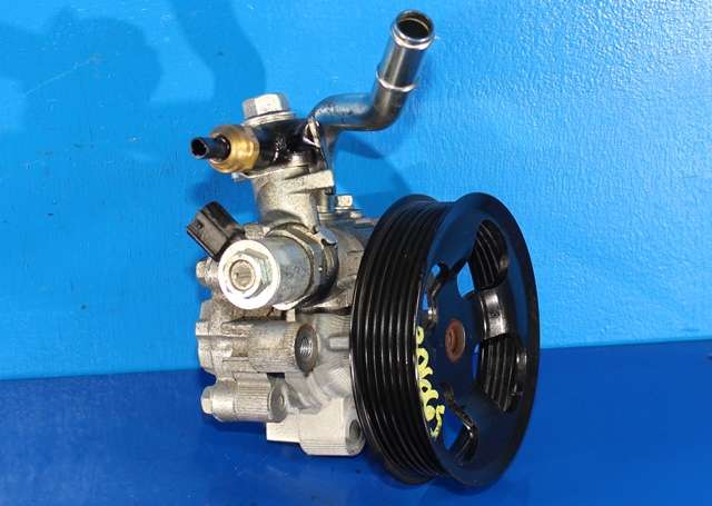 Servo pumpe mekanisk til Toyota Land Cruiser 150 2014-->> (Fase 2)  