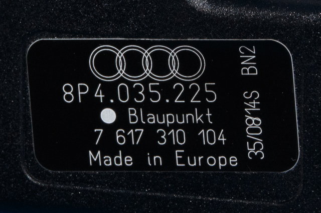 Antenne forsterker til Audi A3 2009-2012 (Type II, Fase 2)  (BLAUPUNKT|7 617 310 104|8P4 035 225|)