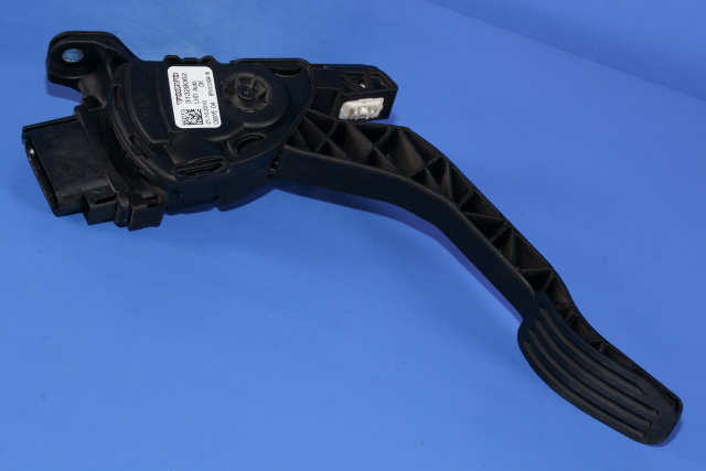 Pedal gass til Volvo XC60 2008-2013 (Type I, Fase 1) (HELLA|6PV 010 834-16|31329062|)