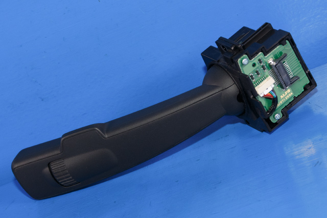 Bryter visker til Volvo V60/V60 CC 2013-2018 (Type I, Fase 2)  (VOLVO|31394008|)