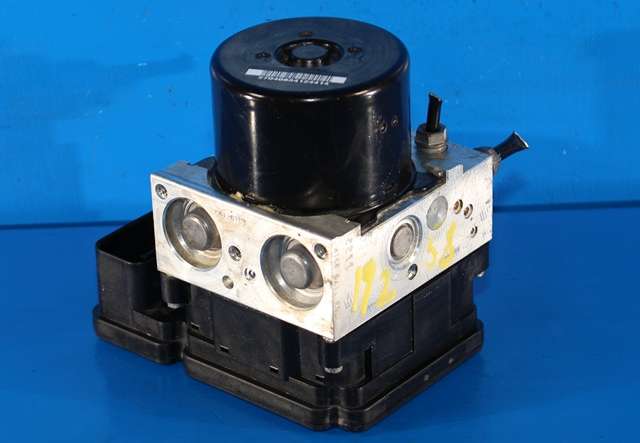 ABS sentral til VW Caddy 2010-2015 (Type III, Fase 2)  (VAG|1K0 614 517 DE|1K0 907 379 BJ|)
