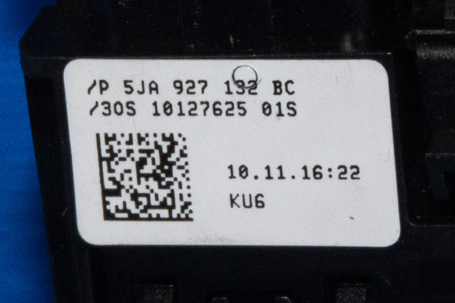 Bryter setevarme til Škoda Rapid 2012-2019  (VAG|5JA 927 132 BC|)
