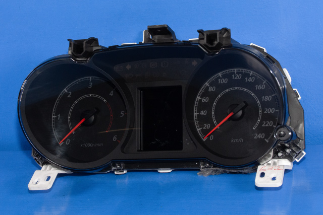 Instrumentpanel til Mitsubishi Outlander, 2010-2012 (Type II, Fase 2)  (MITSUBISHI|8100B622)