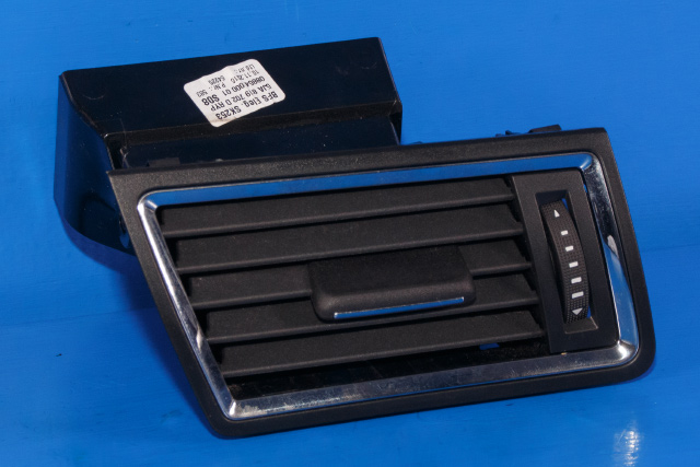 Dashbord friskluftdyse høyre til Škoda Rapid 2012-2019 (VAG|5JA 819 702 D|)