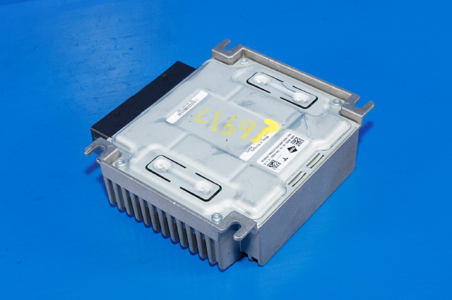 Bilstereo forsterker til Tesla Model S 2013-2016 (Fase 1)  (TESLA|1004833-10-A|)