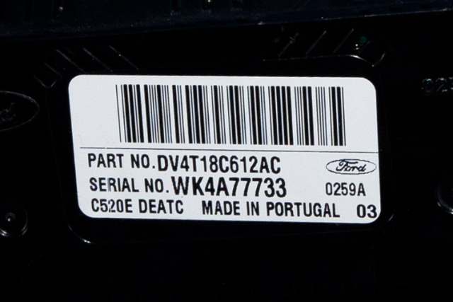 Varmeapparat betjening til Ford Kuga 2013-2019  (FORD|DV4T-18C612-AC|)