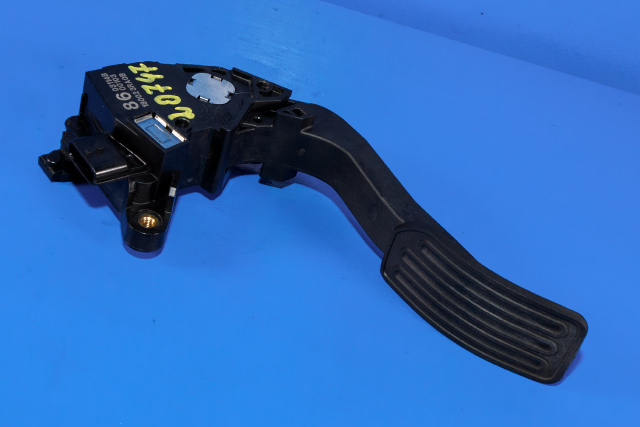 Pedal gass til Nissan Leaf, 2011-2017 (Type I)  (NISSAN|18002-3RA0B)