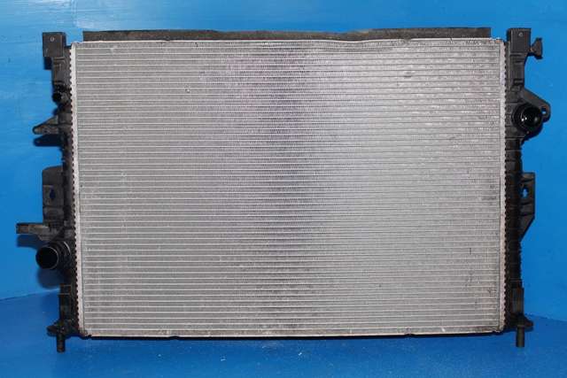 Radiator (automat gir) til Volvo V40 2012-2019 (VALEO|M158573 B|31293689|)