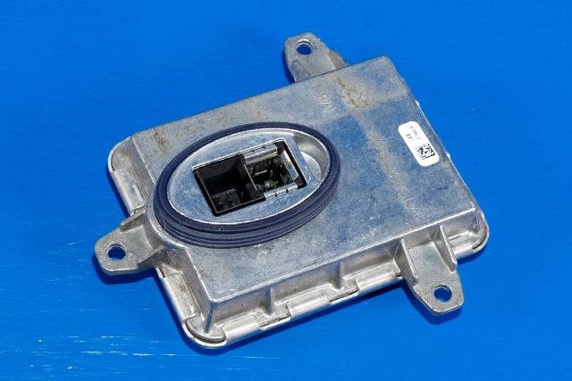 Styreenhet xenon/ballast til BMW 3-Serie 2012-2018 (F30/F31/F34) (F30/F31/F34) (BMW|7 296 090|)