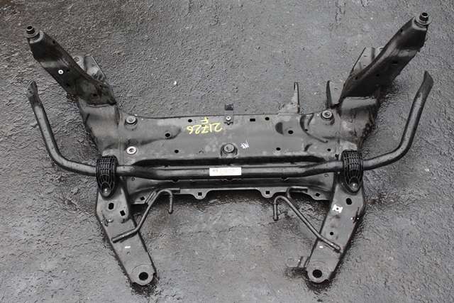 Travers foran hoved til BMW 2-Serie, Active/Gran Tourer, 2014-->> (F45/F46) (F45/F46) (BMW|6 872 730)